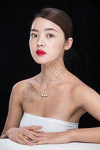亚洲人化妆垂直构图青年女人妆面肖像图片