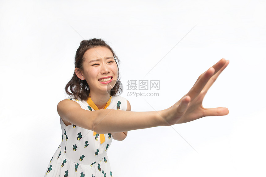 高清照片下载,该高清照片标题为个成年人青春年轻女孩伸手抓,编号