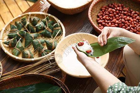 中国传统小吃包粽子特写背景