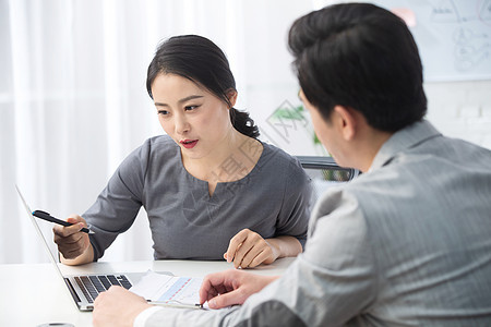 东方人摄影青年人青年商务男女在办公图片