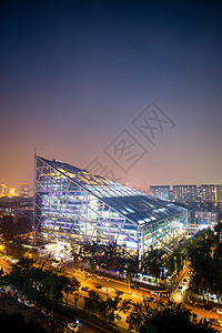 旅游胜地公路人类居住地北京侨福芳草地大厦夜景图片