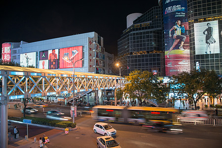 户外广告牌新的奢华办公大楼北京商业街夜景背景