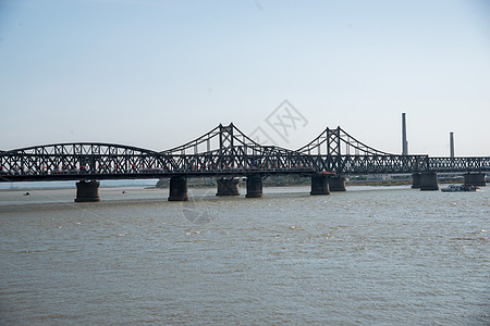 当地著名景点地形交通辽宁省丹东中朝友谊桥图片