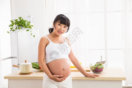家庭生活营养幸福的孕妇图片