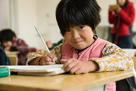 摄影8岁到9岁东亚乡村小学里的小学女生高清图片