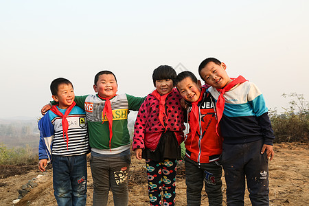 学龄儿童偏远的梦想欢乐的乡村小学生图片