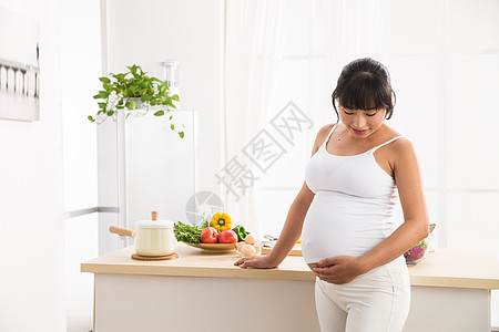 孕妇饮食内衣蔬菜放松幸福孕妇背景