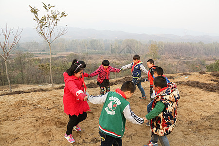 儿童学校艰苦欢乐的乡村小学生图片