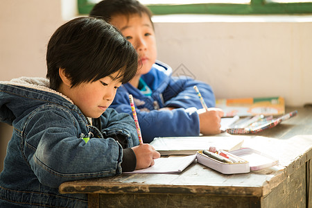 白昼亚洲人亚洲乡村小学里的小学生图片