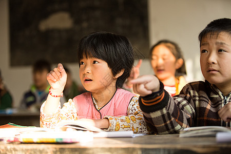 农村学习知识乡村小学里的小学生图片