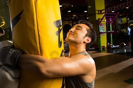 图多尔遭解雇！尤文部分球迷挂横幅抗议：图多尔是我们中的一员