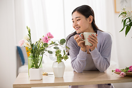 活力卧室爱好青年女人的家庭生活图片