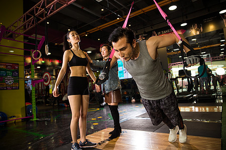 从3岁求参赛到欧冠破门！埃斯特旺的纯正桑巴征服切尔西