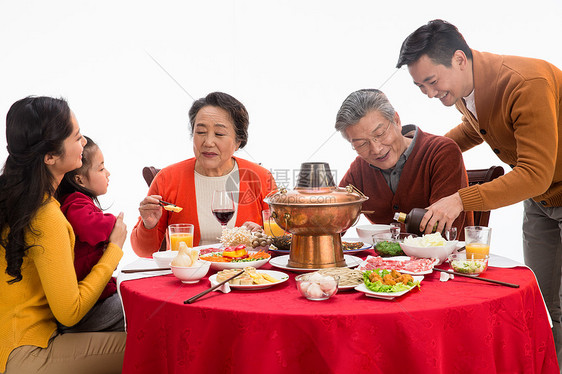 中年男人文化欢乐幸福家庭过年吃团圆饭图片
