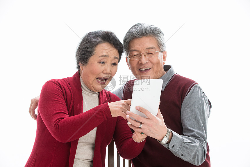 60多岁联系拿着老年夫妇过新年图片