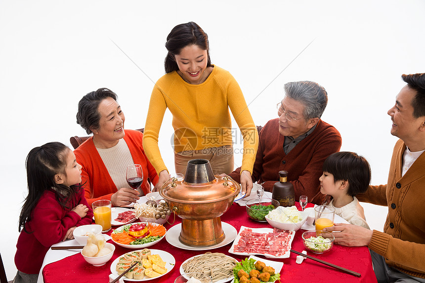 春节满意关爱幸福家庭过年吃团圆饭图片