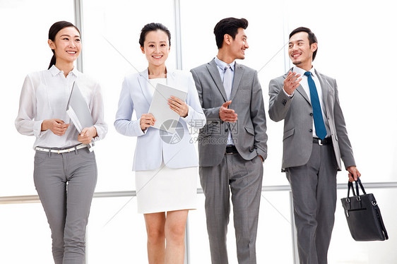 领导能力东亚中年人成功的商务人士图片