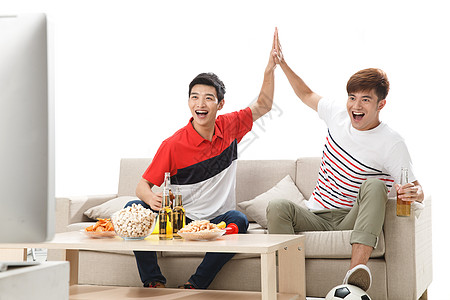 专业🤔太阳报介绍亚马尔分手绯闻女主：粉丝70W+ 曾社媒表白K77