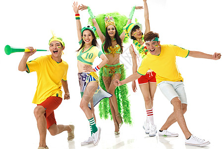 麦卡利斯特本场数据：1粒进球，4射2正，3次抢断，10对抗5成功