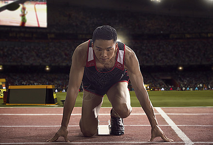 阿莫林：希望蓄发球迷能尽快理发，库尼亚带球气场能影响对手心态