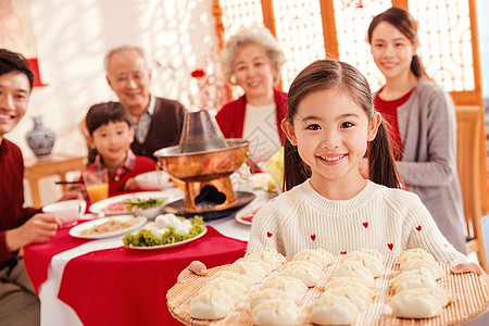 彩色饺子孙辈彩色图片温馨家园幸福家庭过年吃团圆饭背景