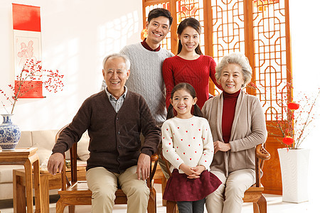 传统文化祝福祖母幸福家庭过新年图片