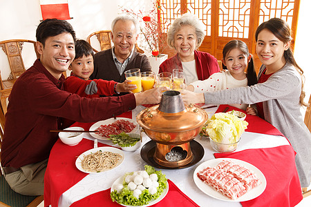 吃蔬菜愉悦东方人火锅幸福家庭过年吃团圆饭背景