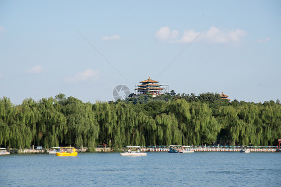 国内著名景点树天空北京北海公园图片
