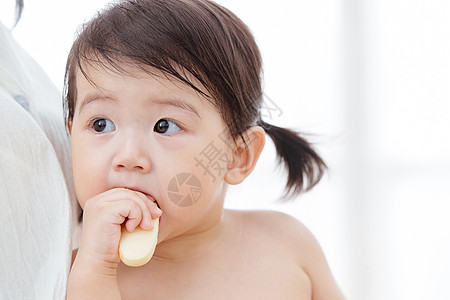 无忧无虑食品婴儿食品可爱宝宝在吃东西图片