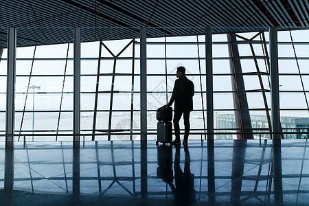 商务旅行仅成年人停机坪商务男士在机场图片