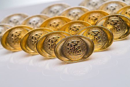 大组物体货币东亚金元宝和银元宝图片