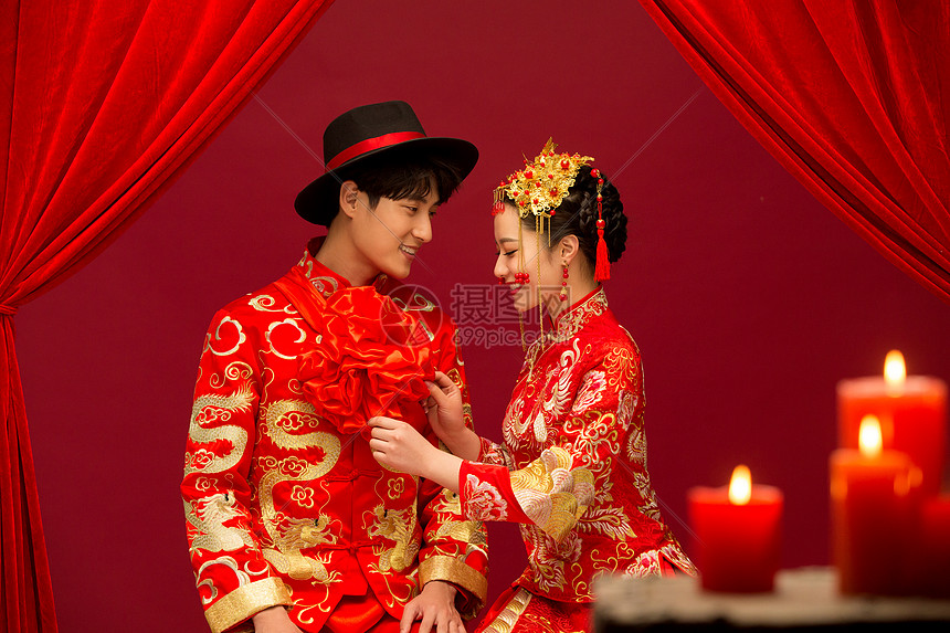 婚礼角色古典式红色中式古典婚礼图片