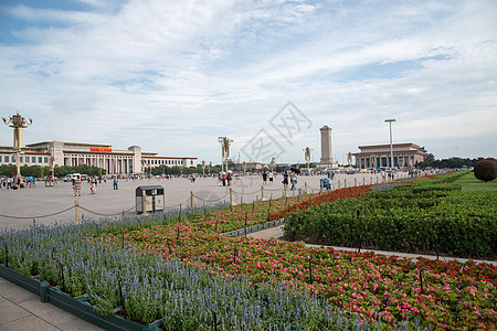 白昼游客广场北京人民英雄纪念碑图片