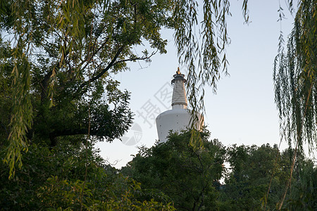 风景古典式亭台楼阁北京北海公园图片