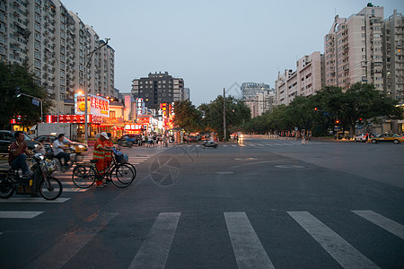 橱窗首都夜晚现代北京街市夜景背景