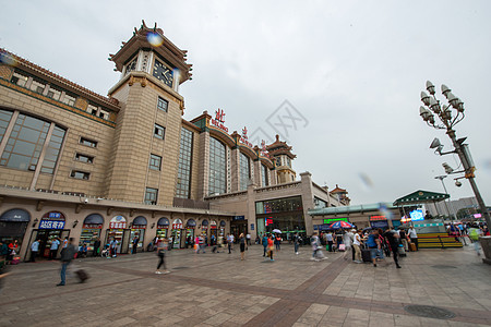 水平构图广场商店北京站图片