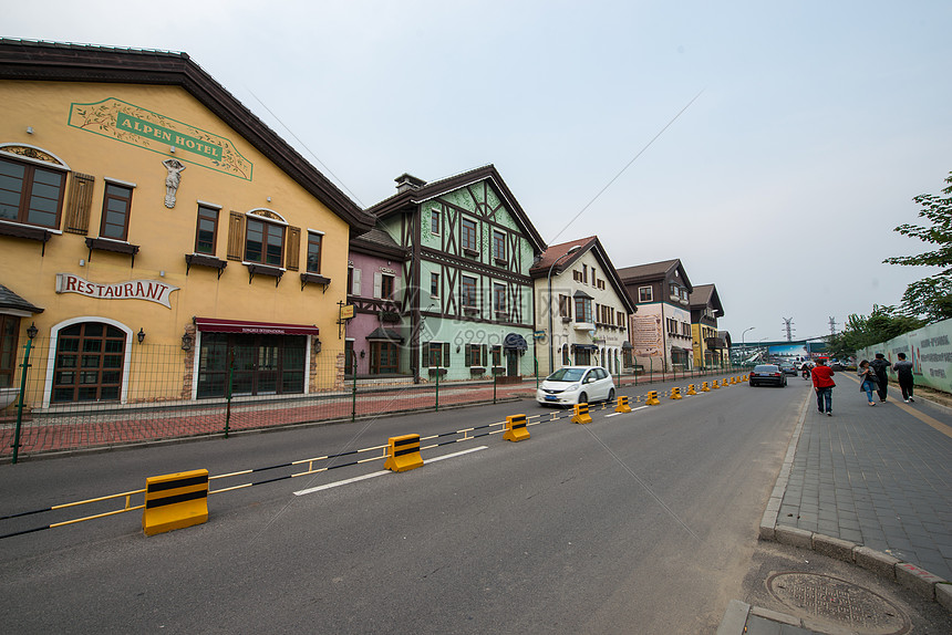 招牌彩色图片建筑特色北京通惠小镇酒吧街图片