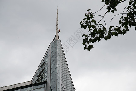 建筑办公大楼城市北京侨福芳草地大厦图片