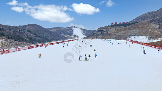 单板滑雪内蒙古冬季冰雪运动背景