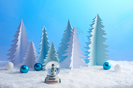 圣诞雪景静物雪人水晶球背景图片