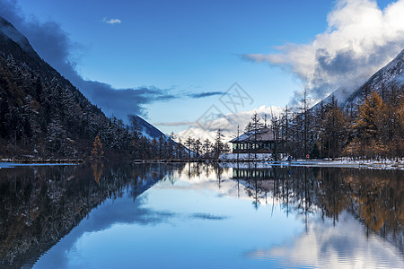 冬季毕棚沟雪景日落时分图片