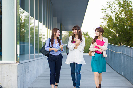 女子大学校园形象图片