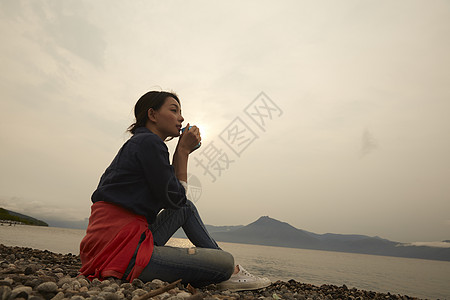 踏青假日三十几岁女肖像高清图片