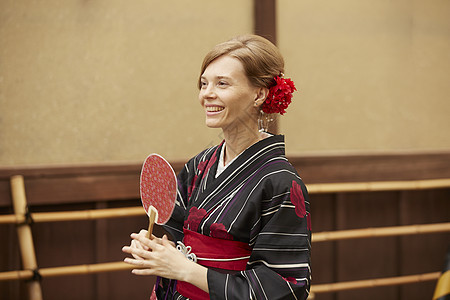 在日本古都旅游的女性图片