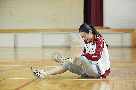 高中体育女老师图片