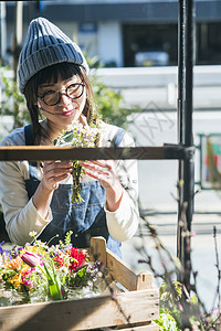 花店里的员工图片