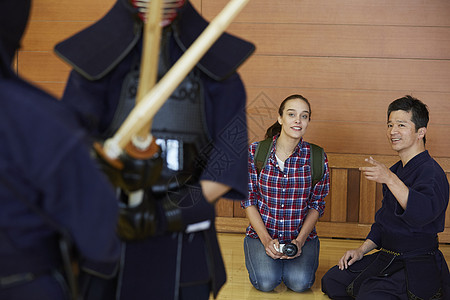 记者：早在9月，一些中超球队高层就知道邵佳一将出任国足主帅