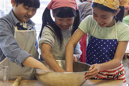 手作特殊产品假期森林学校小学生做饭背景图片