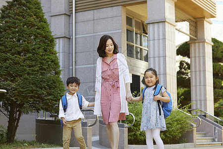 书包教育小学生家庭图片