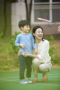 是谁？中足联预热交流会嘉宾：曾获得世界杯冠军的阿森纳防线基石